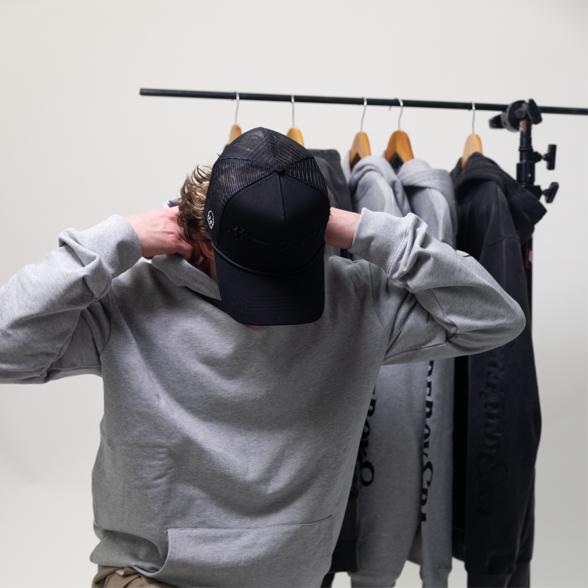 ESSENTIAL NO.4 Hoodie