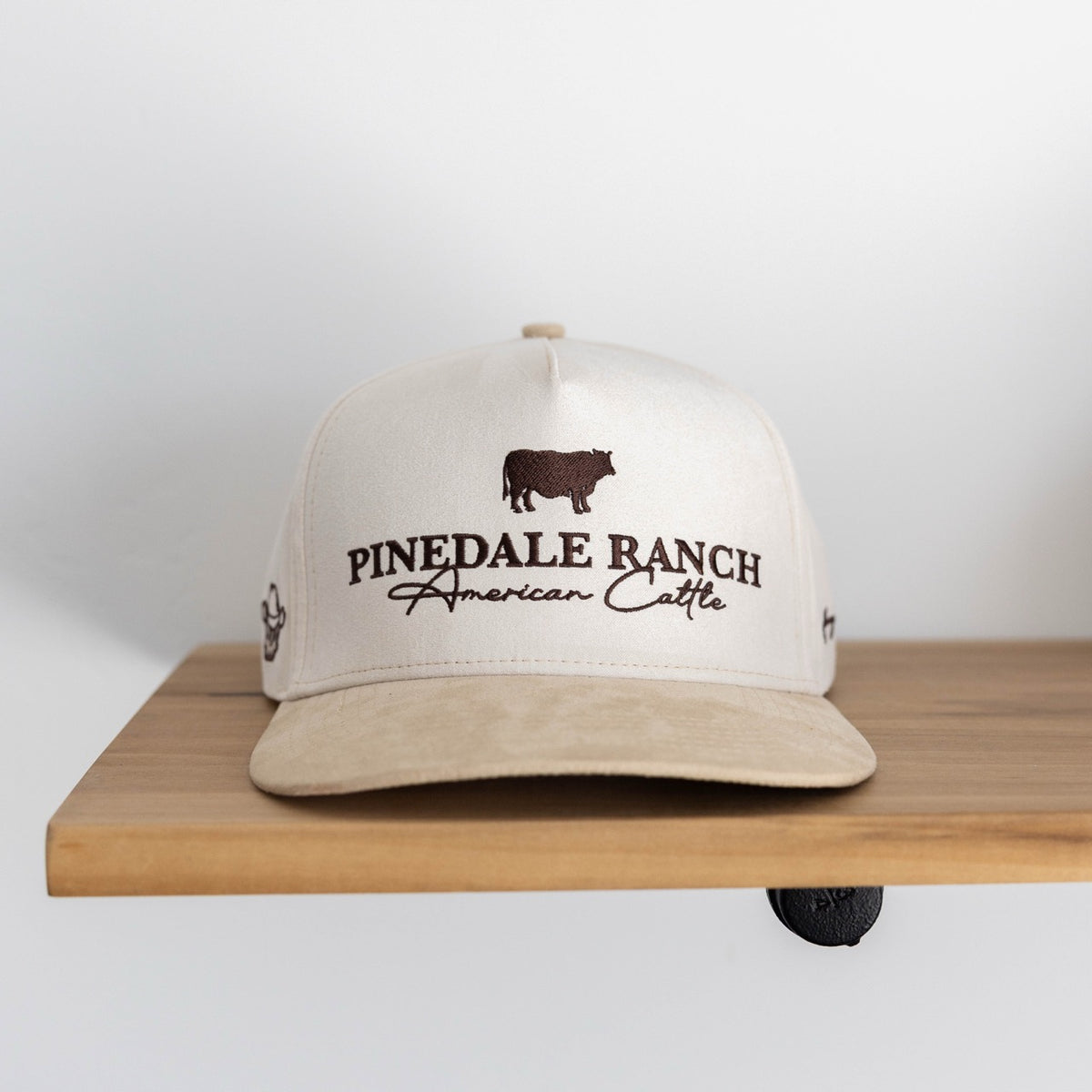 American Cattleman off white